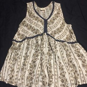 Women’s XL floral tank